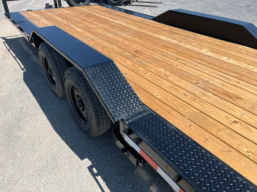 8x18’ Drive Over Fender Trailer