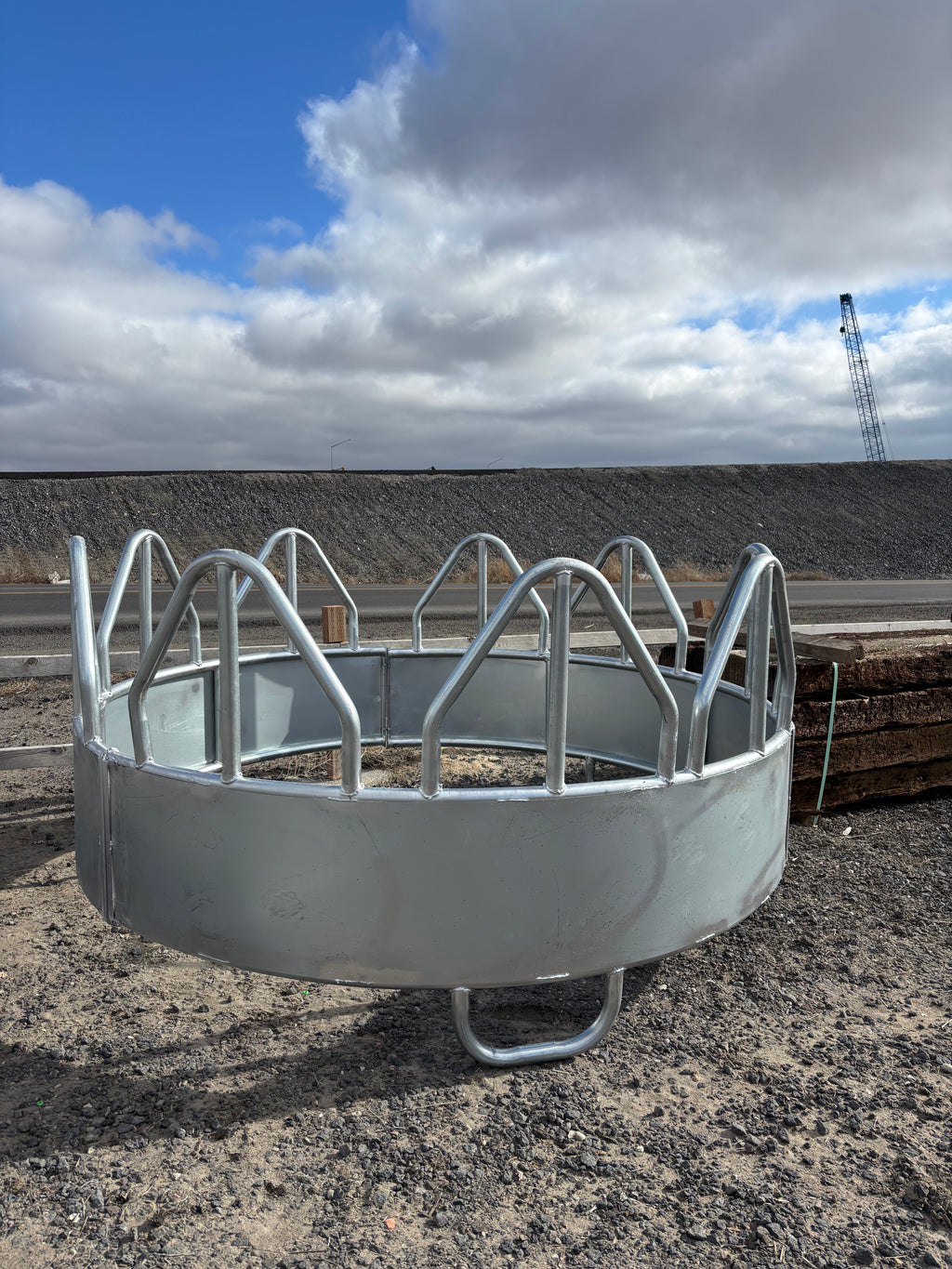 Round Bale Hay Feeder