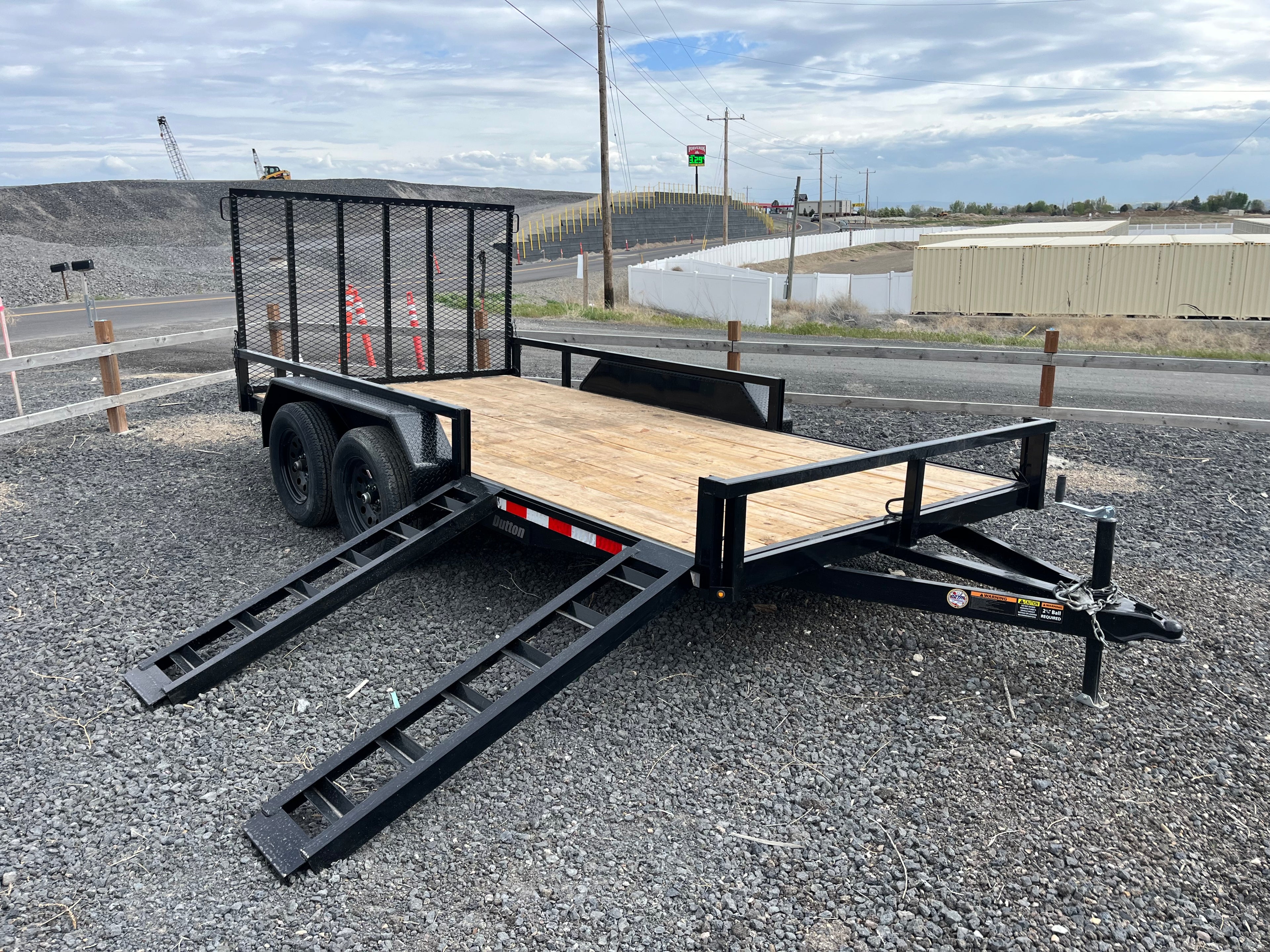 7x14 Side Load Tandem Axle Utility